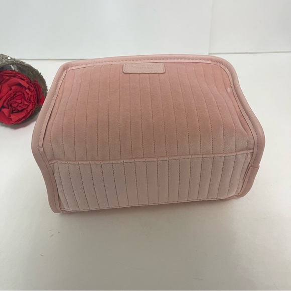 Bath & Body Works Pink Velvet Travel Toiletry Bag / Makeup Bag - Reemoly - Picture 4 of 11